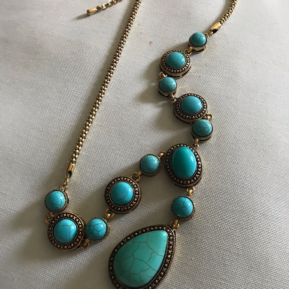 Necklace - Picture 3 of 8